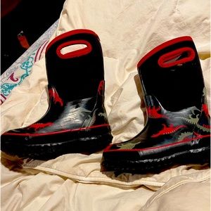 Boys bogg boots  13 very good condition